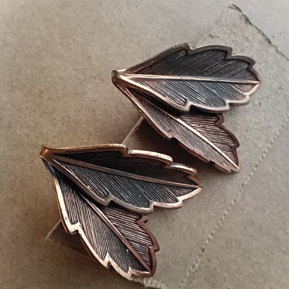 VTG Copper Double Leaf Clip On Earrings 1 inch Fall Natural Earthy Boho